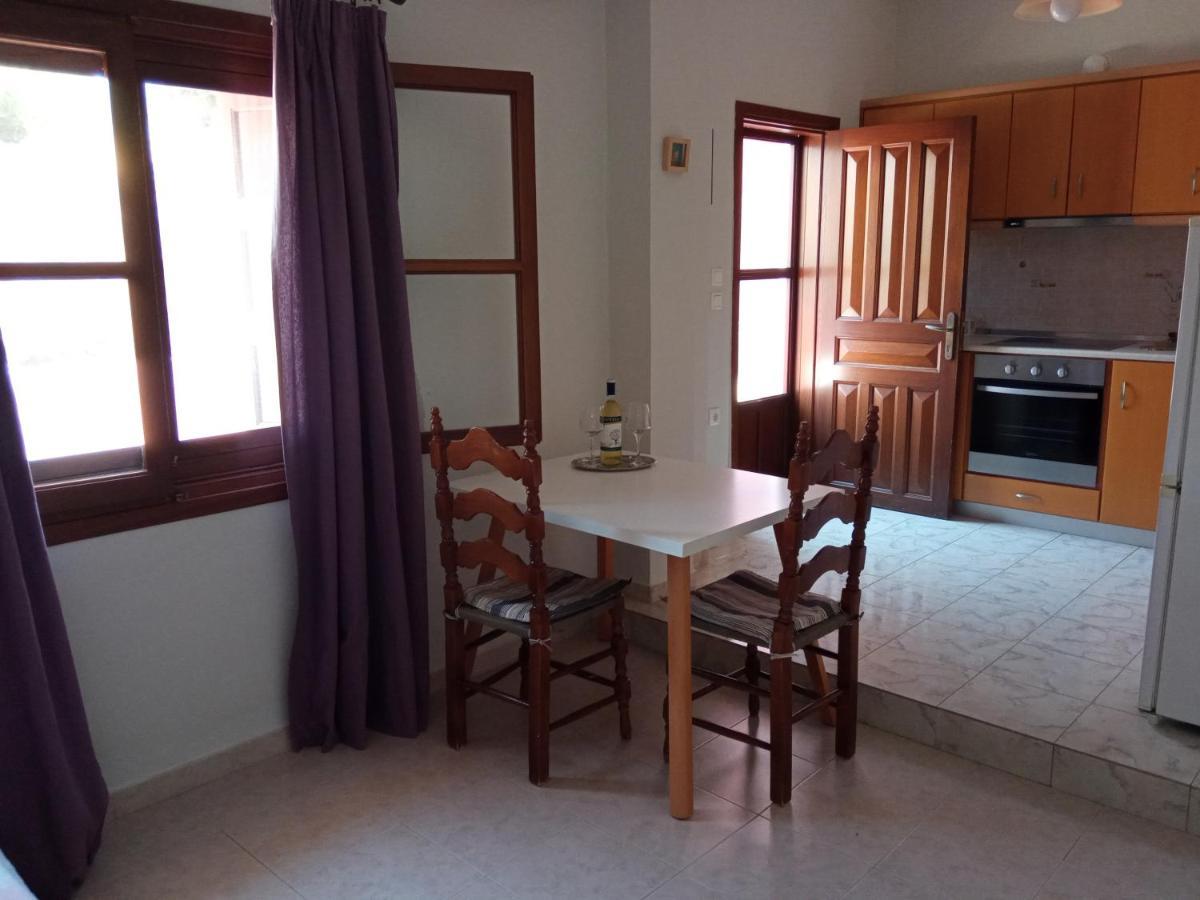 Pedi Breeze Apartment Sými Luaran gambar