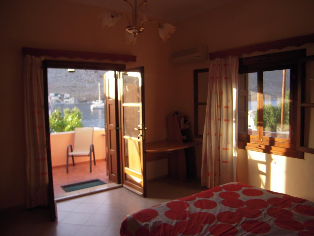 Pedi Breeze Apartment Sými Luaran gambar